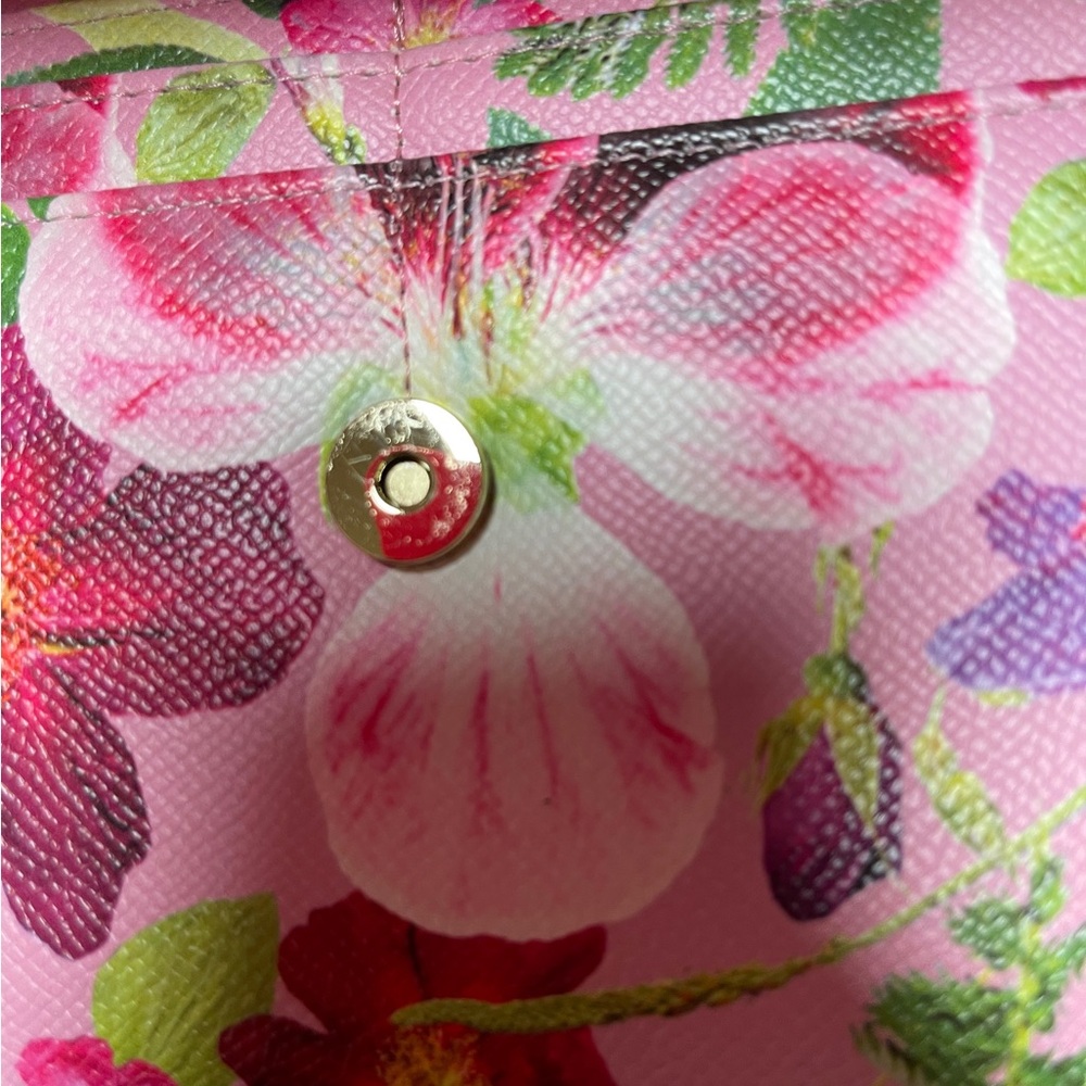 Betsey Johnson Pink Floral Crossbody Purse Wallet - Picture 8 of 8